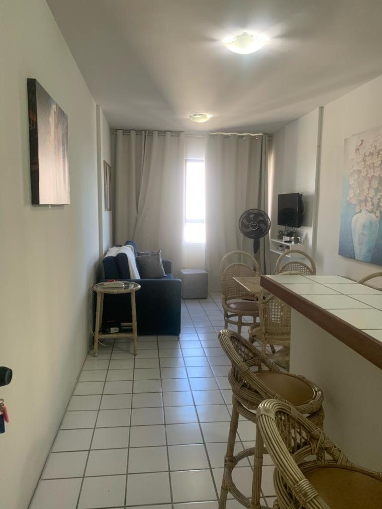 Flat Candeias, Piedade